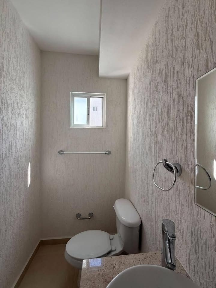 3 habitaciones 3.5 baños Casa 2