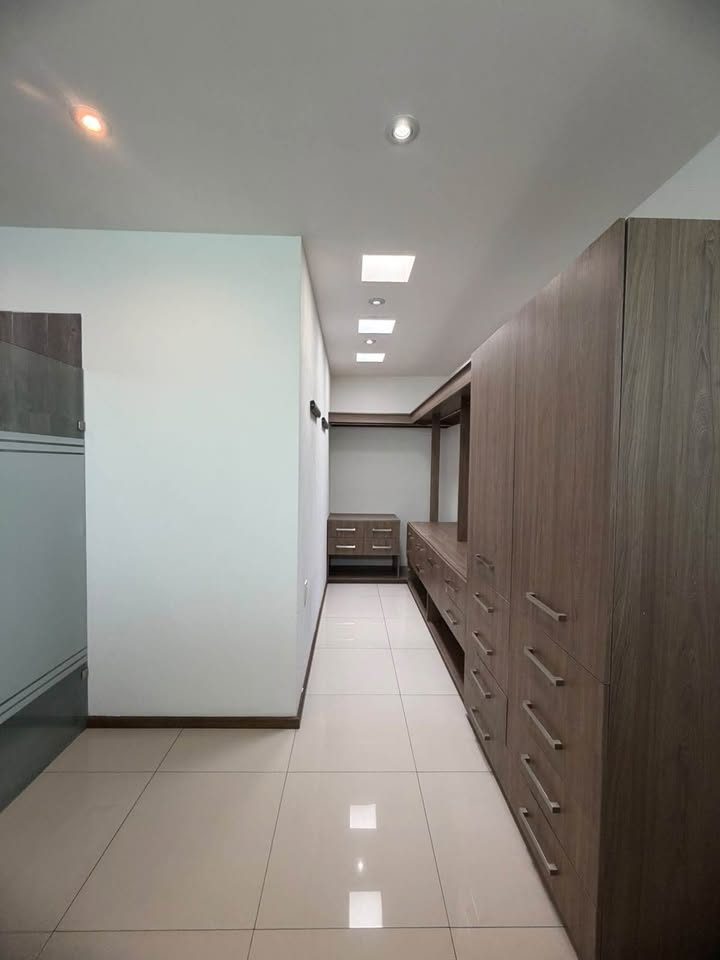 4 habitaciones 4,5 baños - Casa 3
