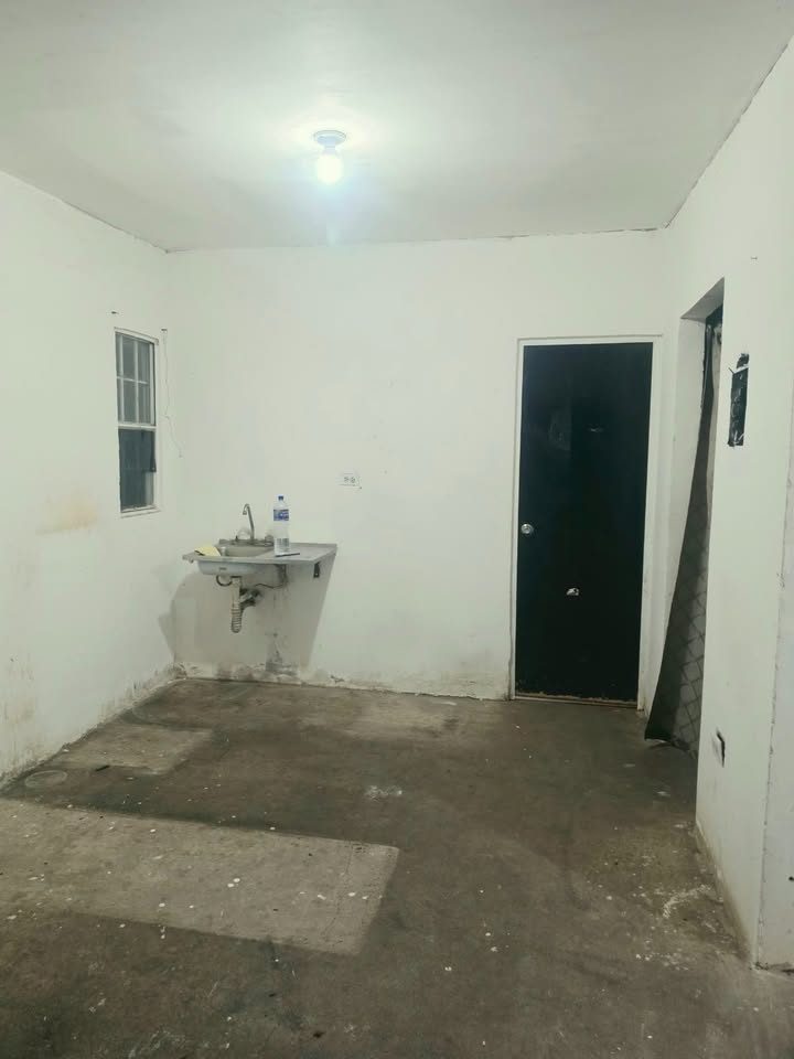2 habitaciones 1 baño Casa 2