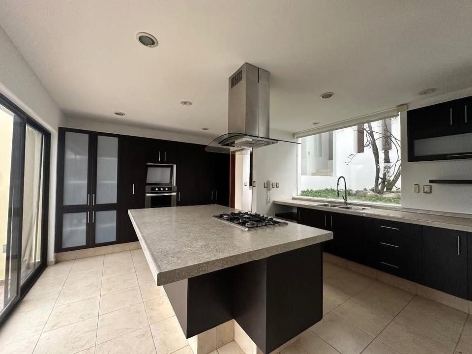 4 habitaciones 4 baños Casa 3