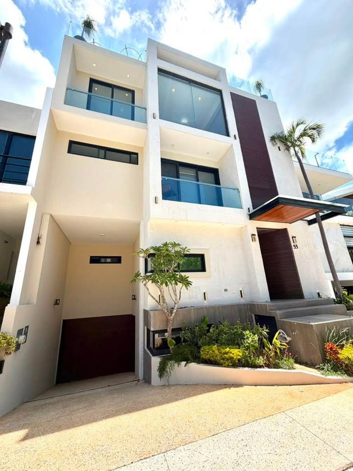5 habitaciones 5.5 baños Casa 3