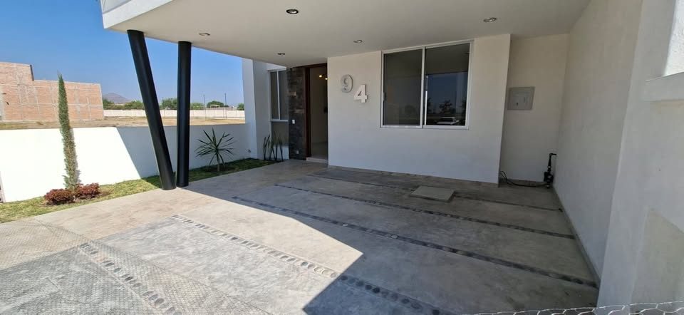 4 habitaciones 3 baños Casa 2