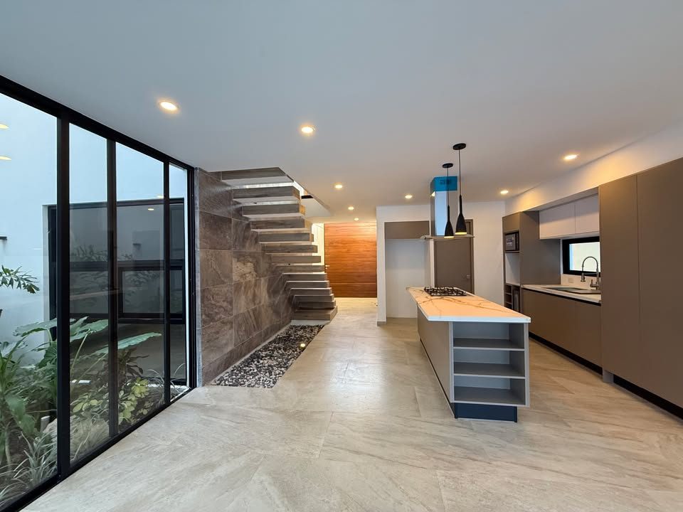 4 habitaciones 4 baños Casa 2