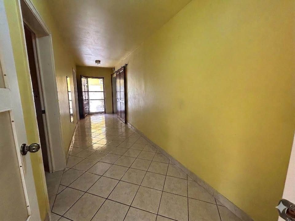 6 habitaciones 4 baños - Casa 2