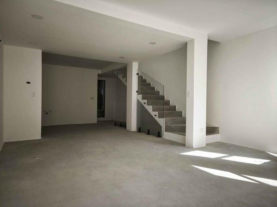 3 Beds 3 Baths - Townhouse 3