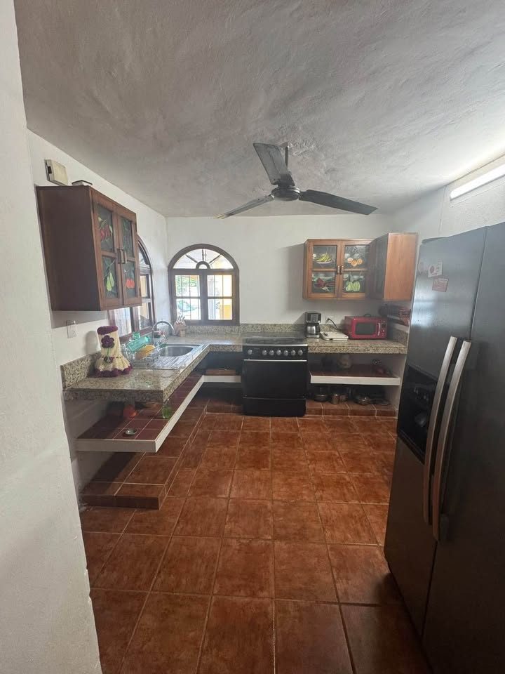 Casa Amueblada en Col. Alemán 3