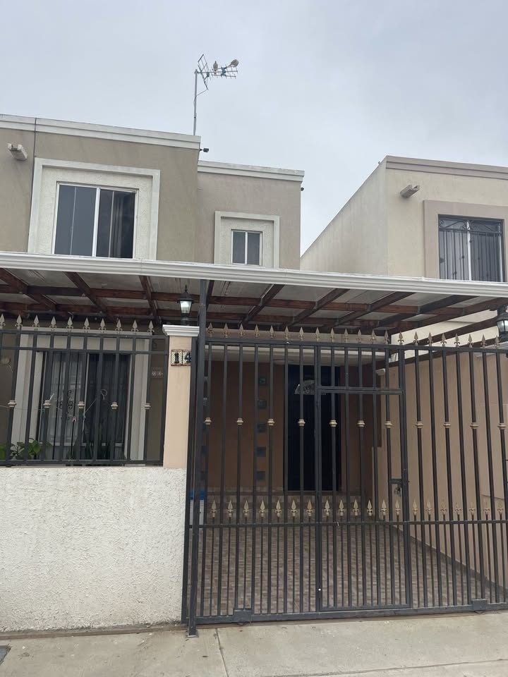 Casa en venta · 2 rec 3