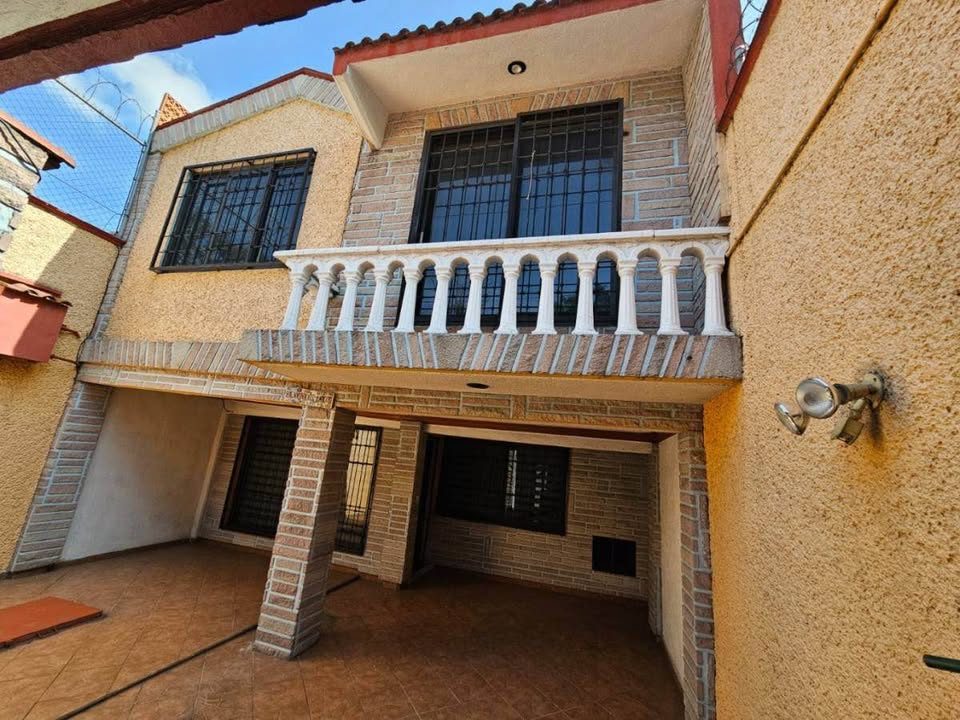 4 habitaciones 3 baños - Casa 2
