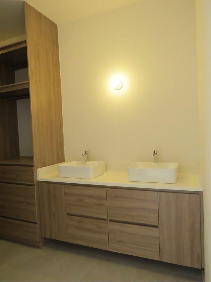 3 habitaciones 2.5 baños Casa 2