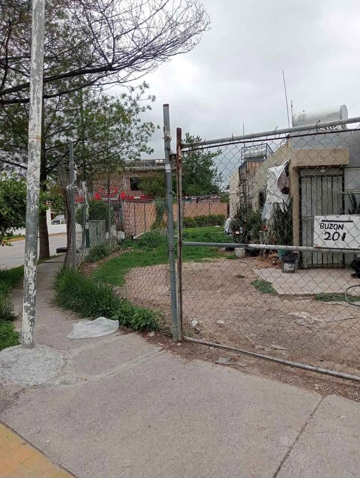 Casa en venta · 1 rec · 54 m² · León 3