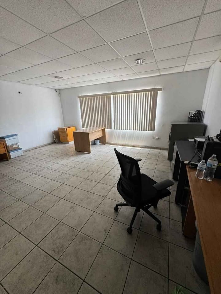 Nave industrial en renta · 520 m² · Santa Catarina 3