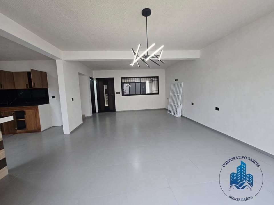 3 habitaciones 2.5 baños Casa 3