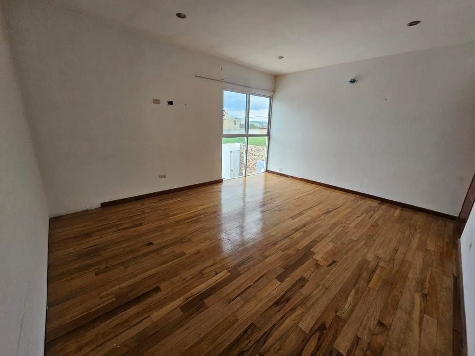 3 habitaciones 3 baños Casa 3