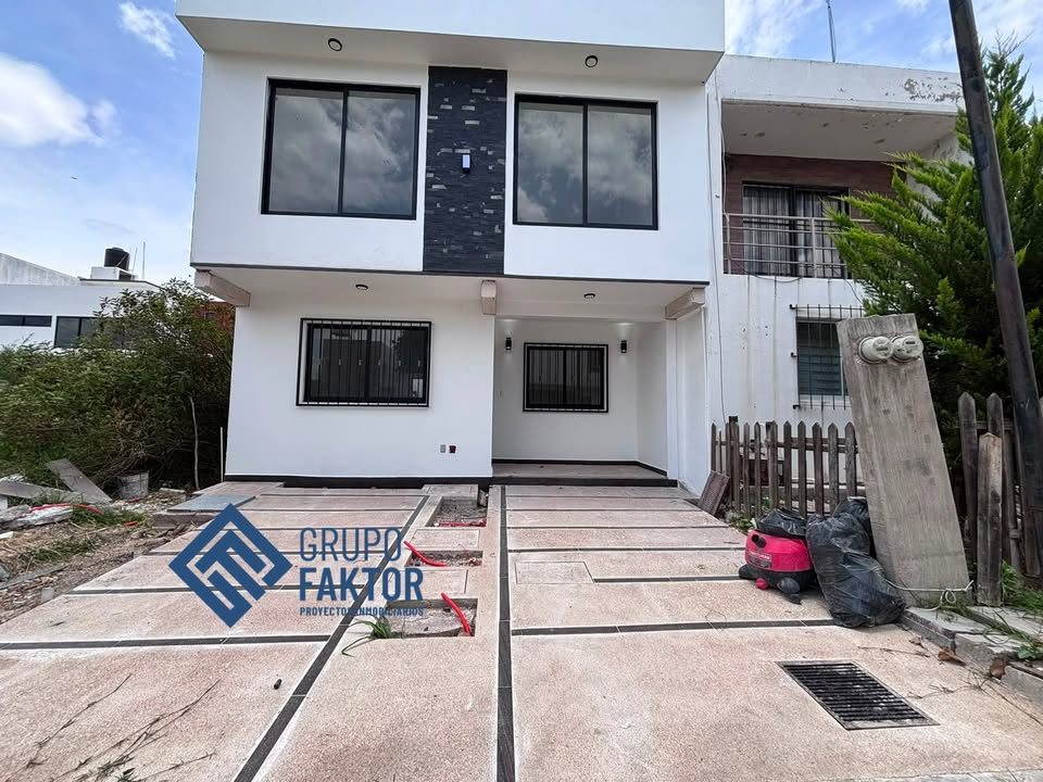 4 habitaciones 3 baños Casa 2