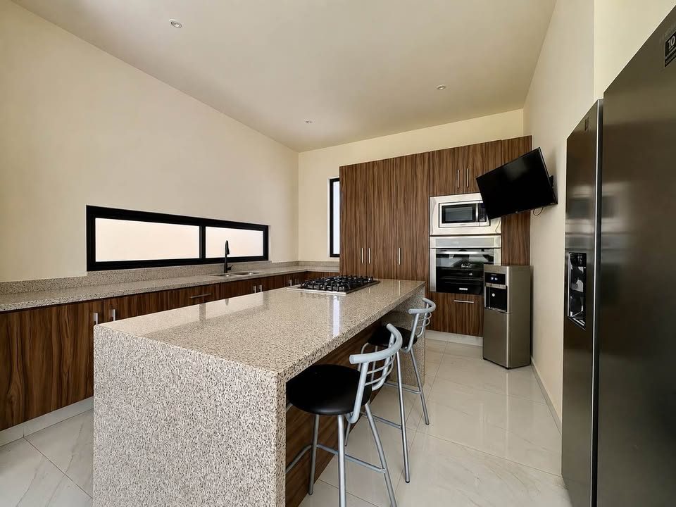 4 habitaciones 3,5 baños - Casa 2