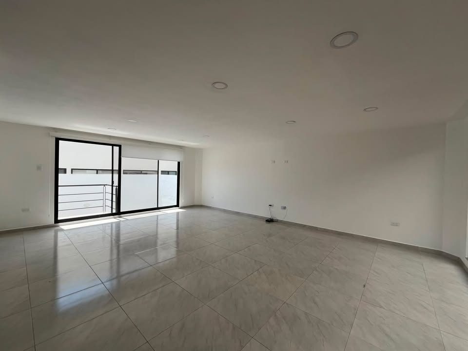 4 habitaciones 6 baños Casa 2