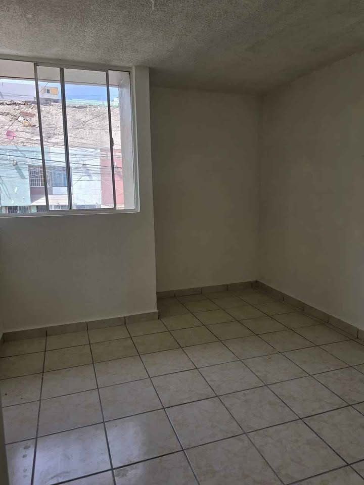 2 habitaciones 1 baño - Casa 3