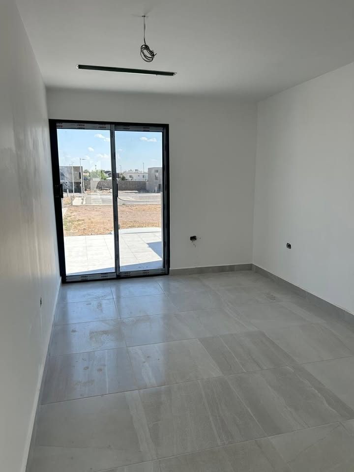 4 habitaciones 3.5 baños Casa 2