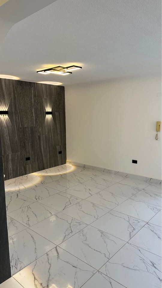 3 Beds 2 Baths - Apartment 2