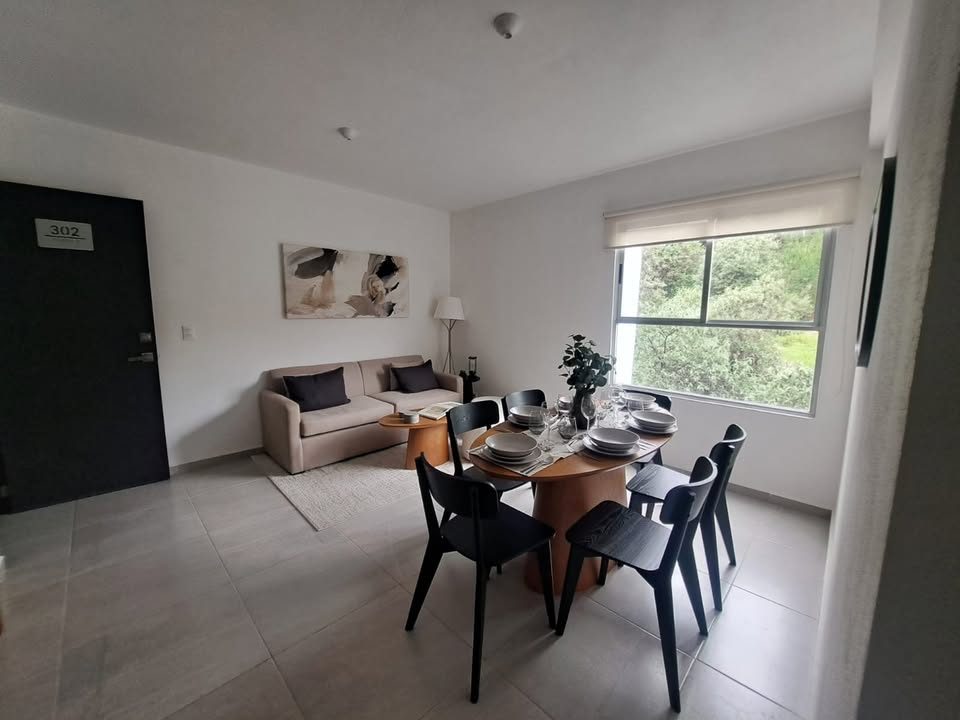 3 Beds 2 Baths Apartment 2