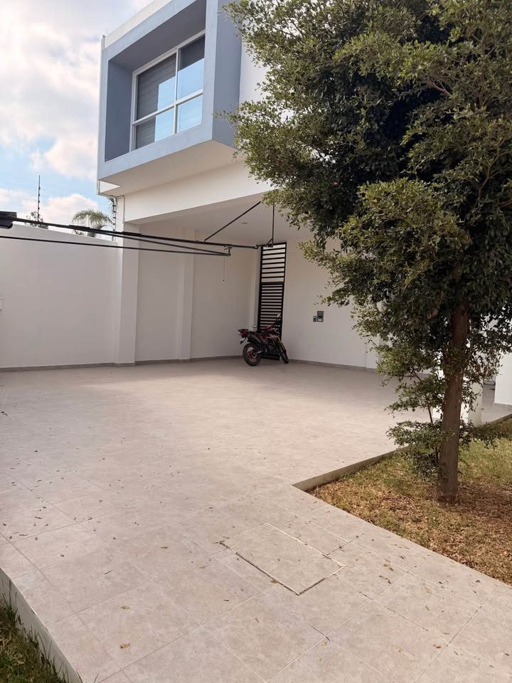 4 habitaciones 5,5 baños - Casa 2