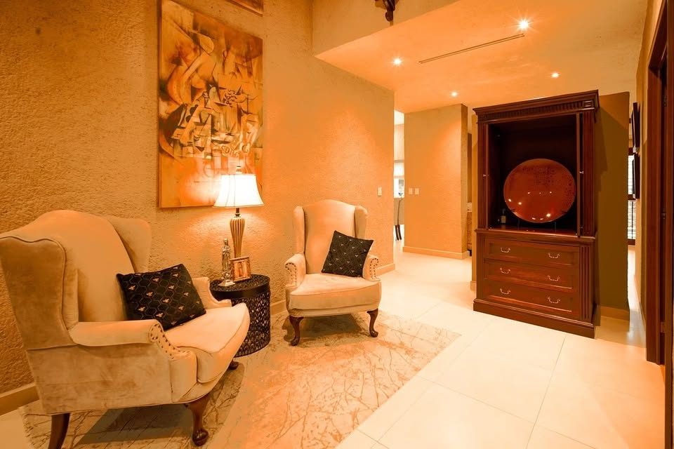 4 Beds 5 Baths House 2