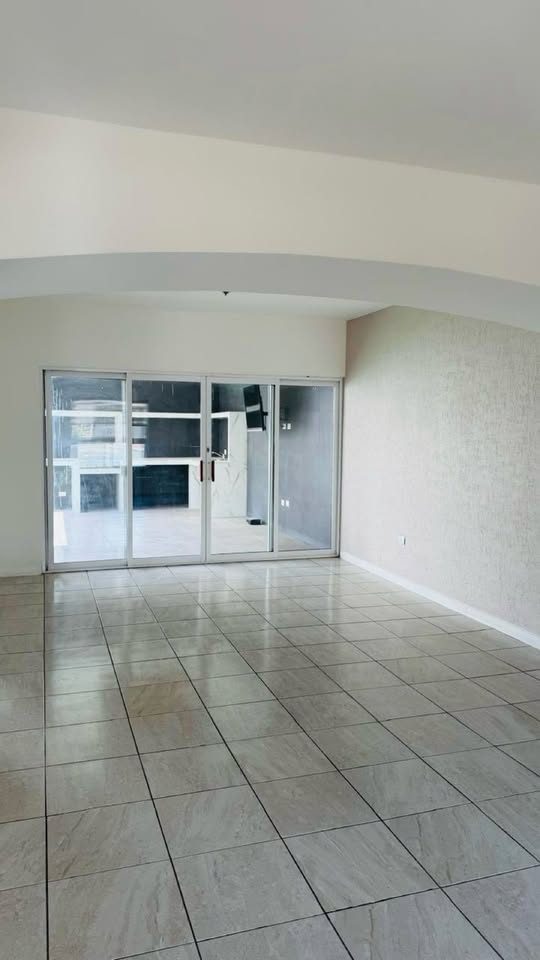 4 habitaciones 2.5 baños Casa 3