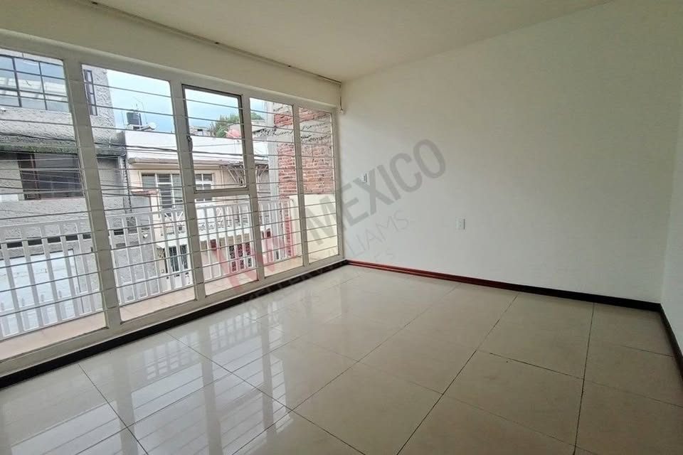 4 habitaciones 2 baños Casa 3