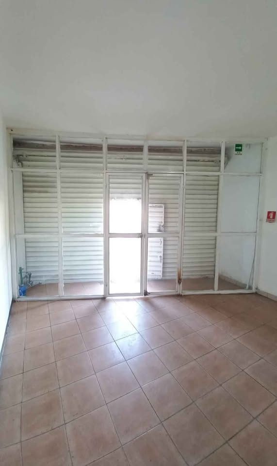 Se renta local 3