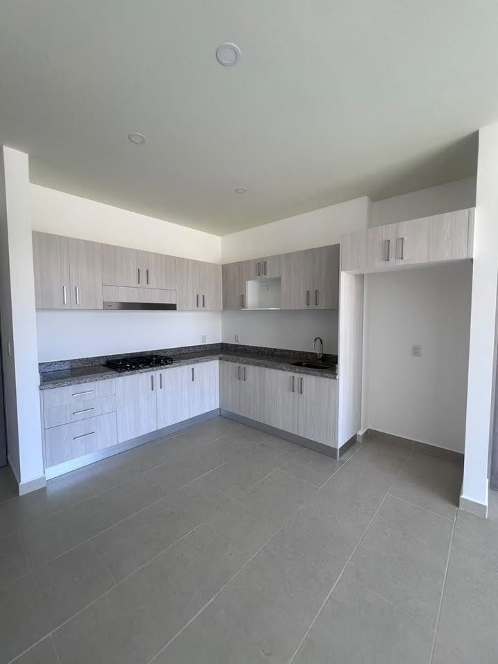 2 habitaciones 2.5 baños Apartamento 3