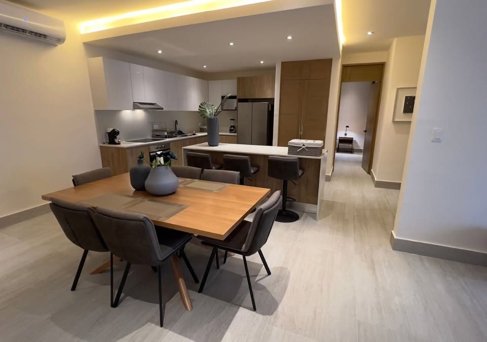 DEPARTAMENTO DE LUJO EN RENTA/VENTA TOTALMENTE AMUEBLADO EN LA MEJOR ZONA DE CUMBRES 2
