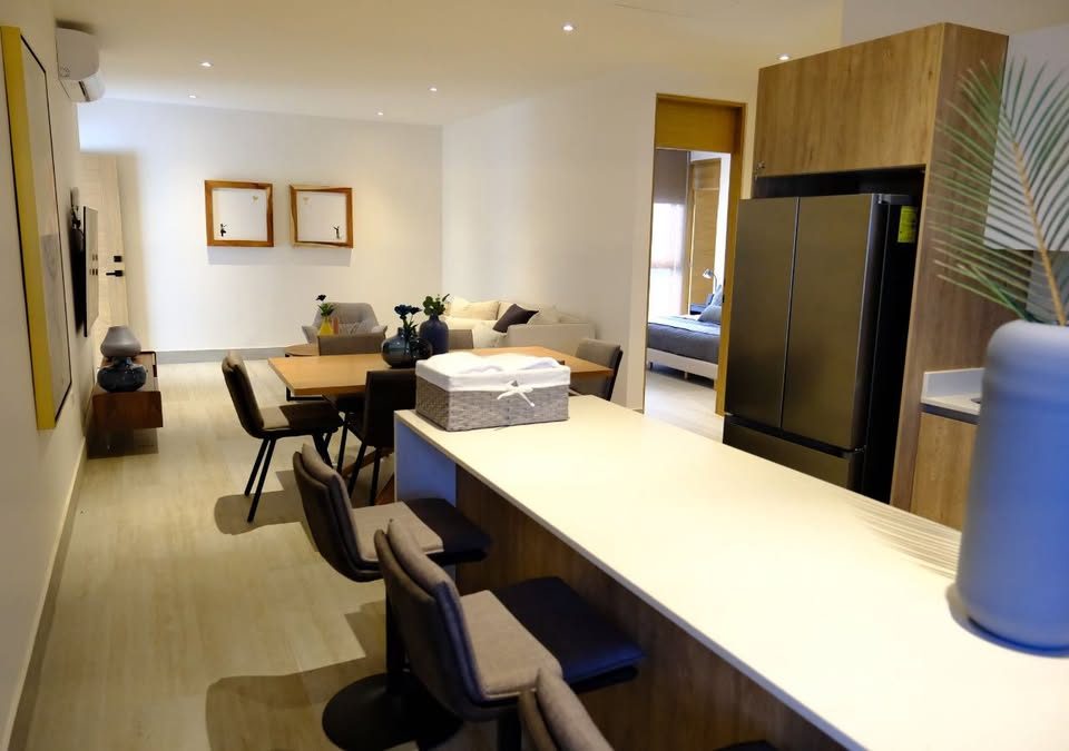 DEPARTAMENTO DE LUJO EN RENTA/VENTA TOTALMENTE AMUEBLADO EN LA MEJOR ZONA DE CUMBRES 3