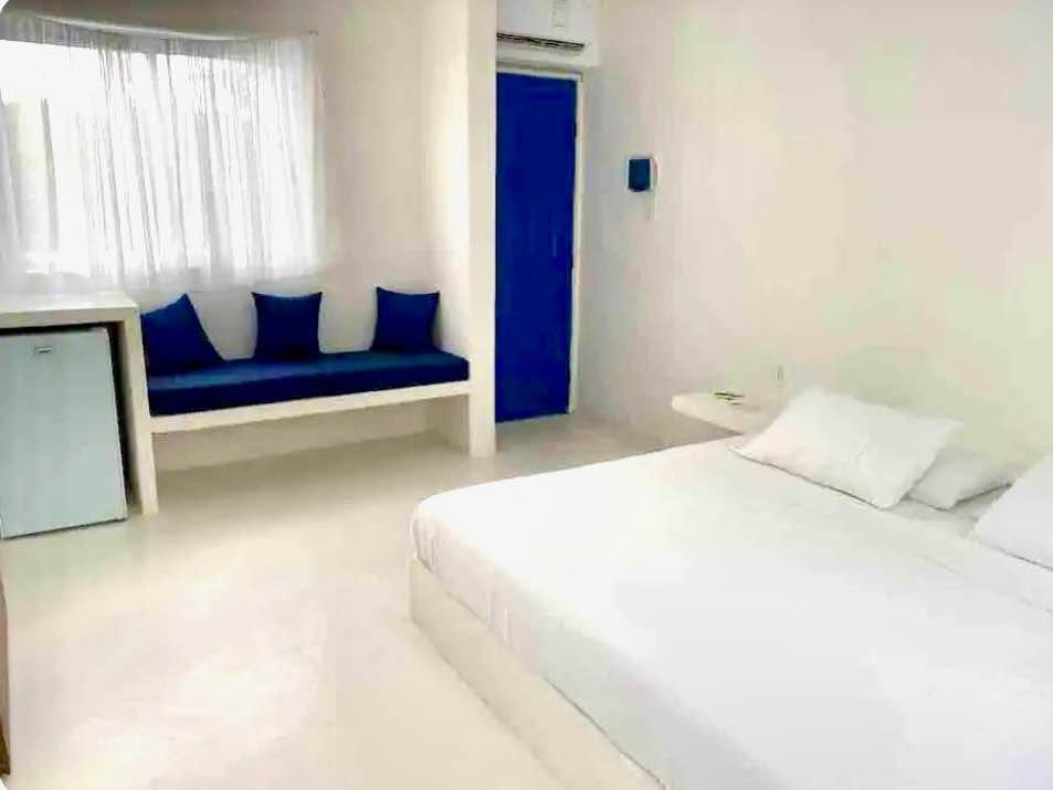 1 Bed 1 Bath - House 2