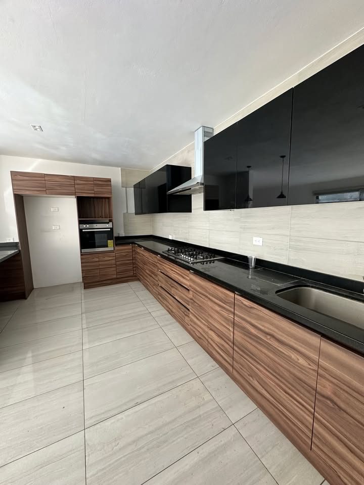 4 habitaciones 5 baños - Casa 3