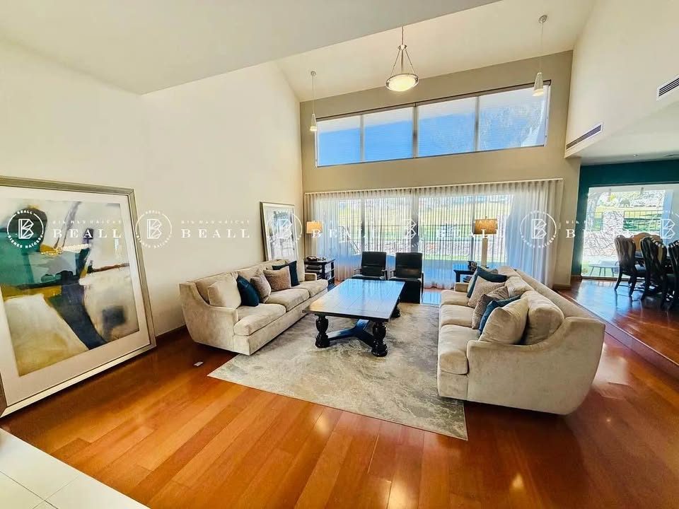 4 Beds 5 Baths House 3