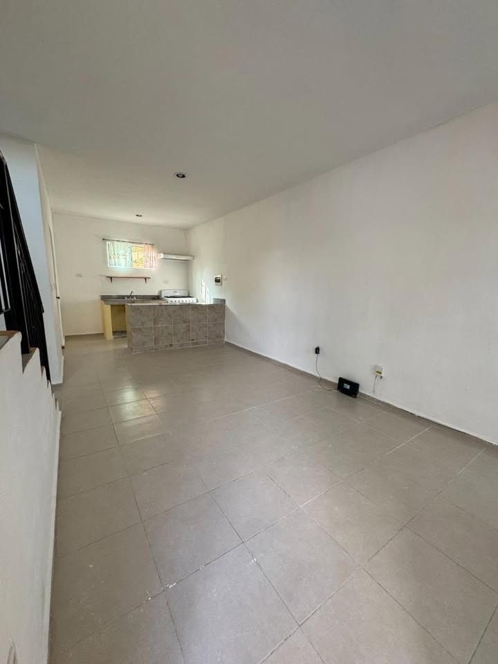 2 habitaciones 1.5 baños Casa 3