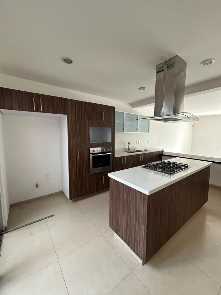 3 habitaciones 3.5 baños Casa 3