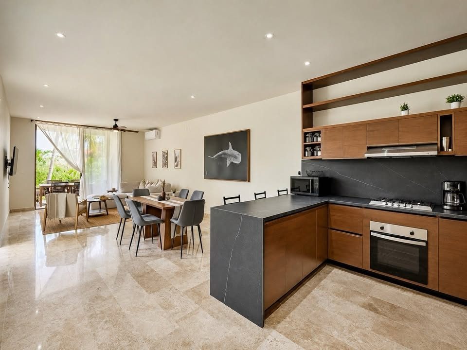 3 Beds 3 Baths Apartment 3