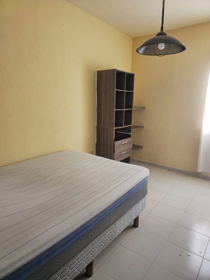 4 habitaciones 2 baños Casa 3