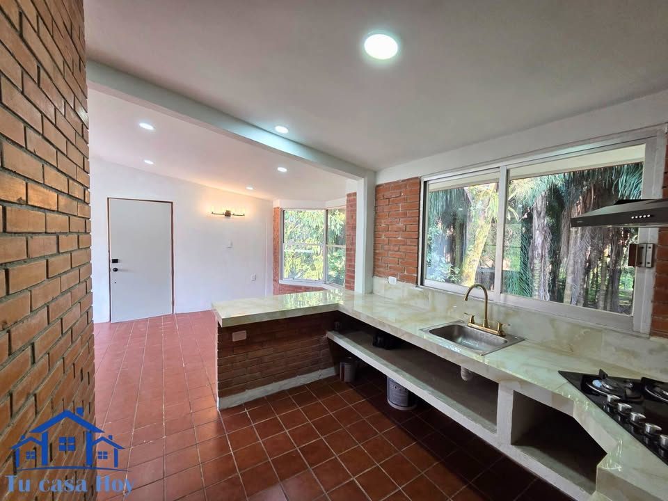 2 habitaciones 1 baño Casa 2
