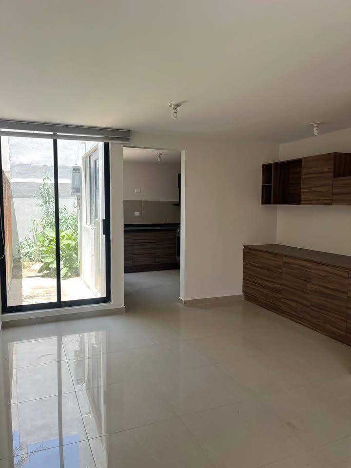3 habitaciones 1.5 baños Casa 3