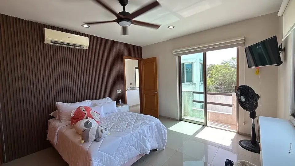 3 habitaciones 4.5 baños Casa 2