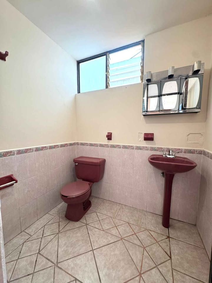 6 habitaciones 2 baños - Casa 2