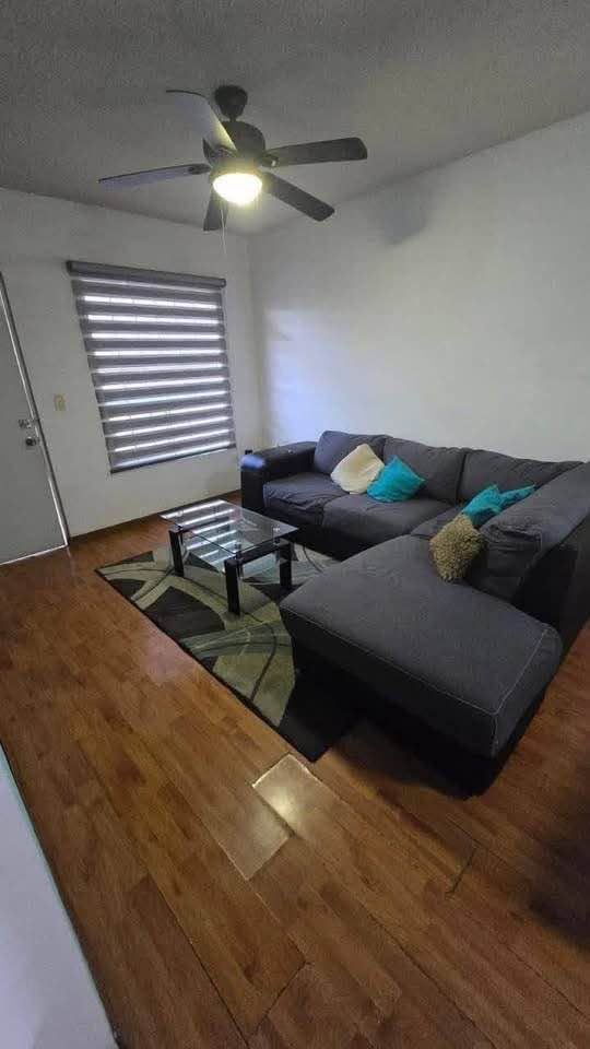 🏡𝗖𝗔𝗦𝗔 𝗘𝗡 𝗥𝗘𝗡𝗧𝗔, 𝗔𝗟 𝗡𝗢𝗥𝗧𝗘
📍FRACC. ALAMOS
Privado, Periférico de la Juventud 2