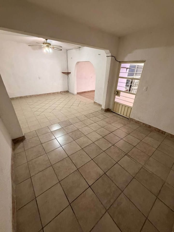 6 habitaciones 2 baños - Casa 2