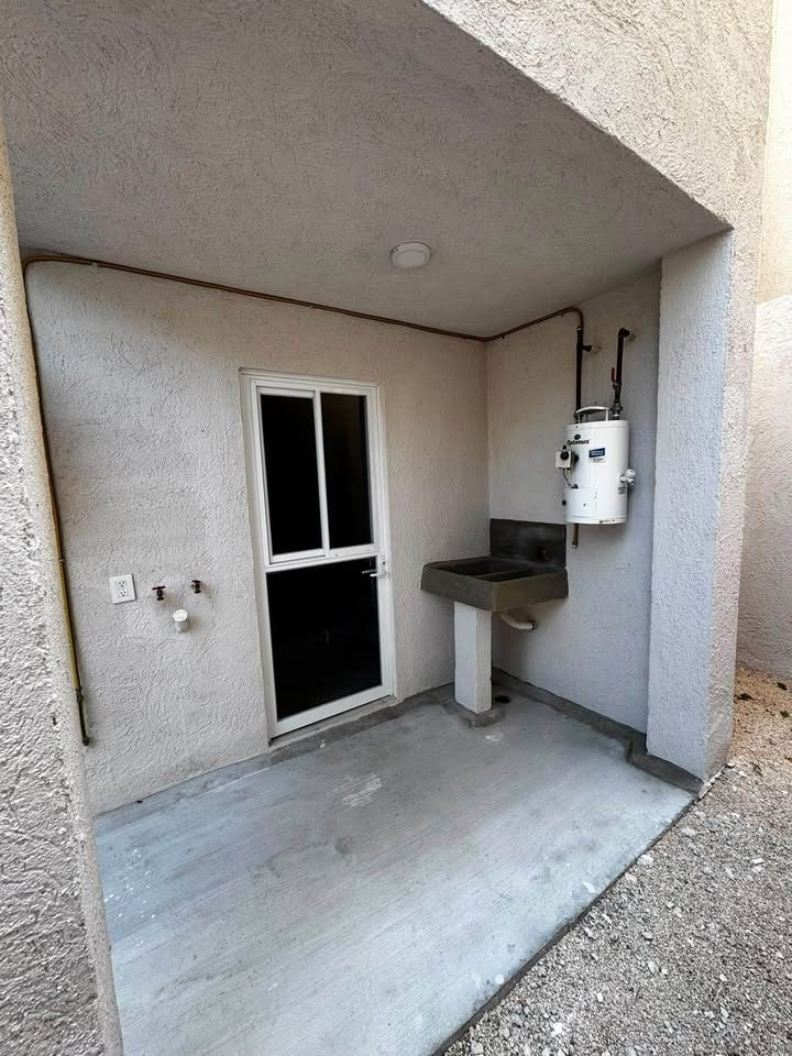 2 Beds 1 Bath - Apartment 3