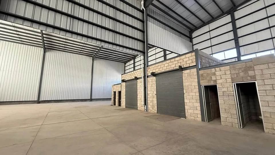 Bodega en renta · 936 m² · Zapopan 3