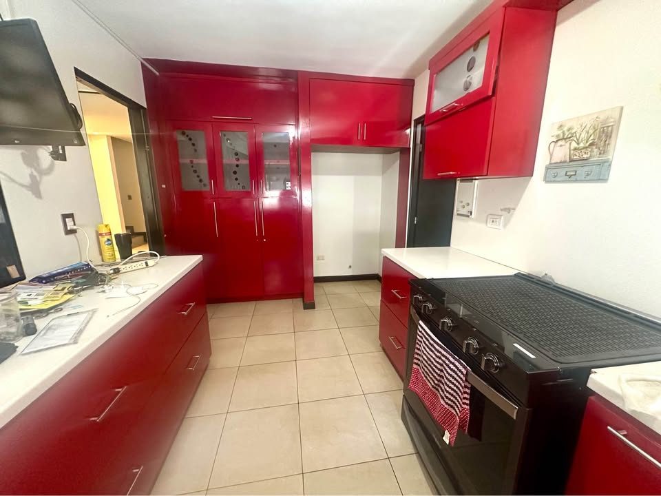 4 habitaciones 3.5 baños Casa 2