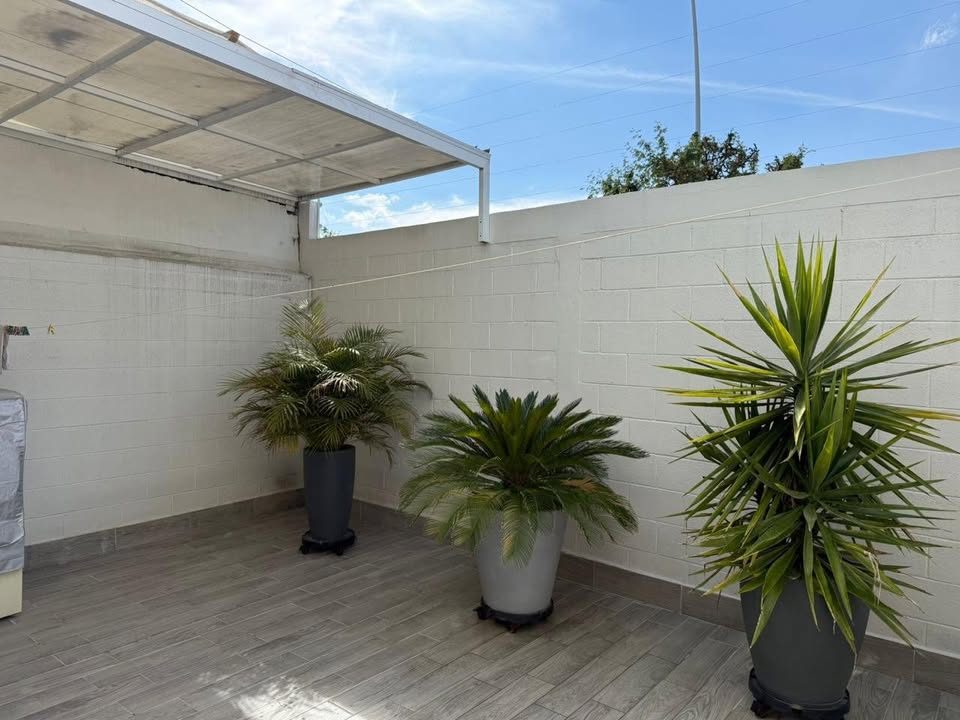 3 habitaciones 2.5 baños Casa 3