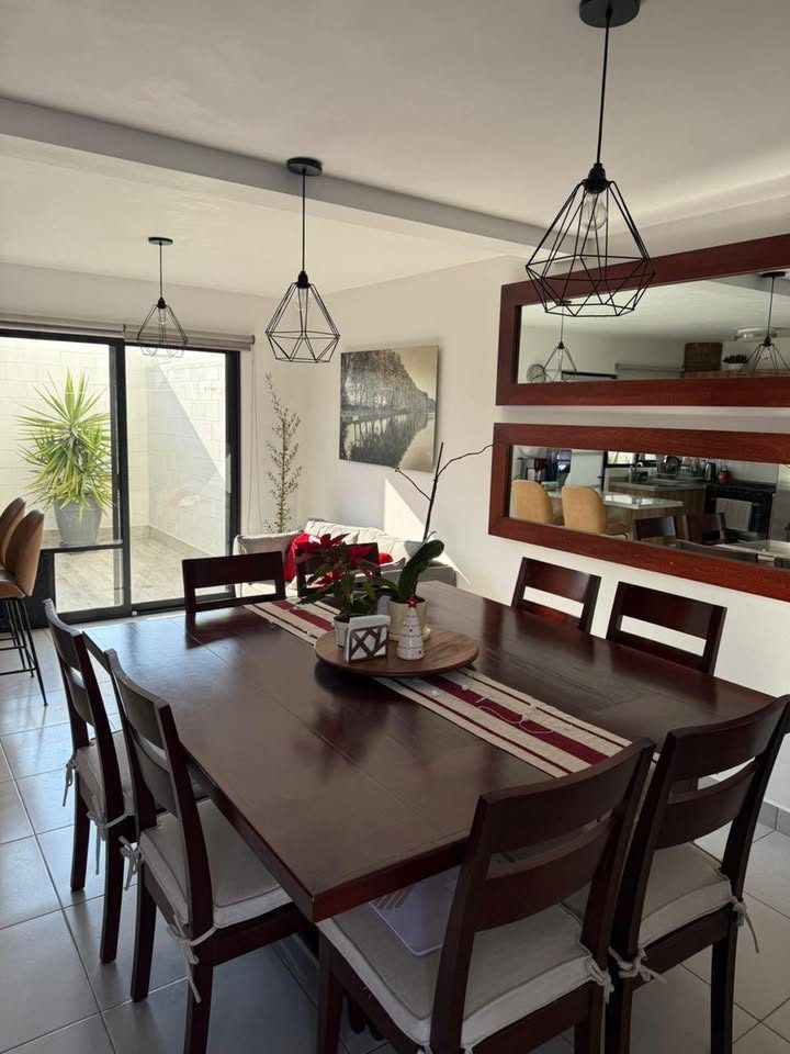 3 habitaciones 2.5 baños Casa 2